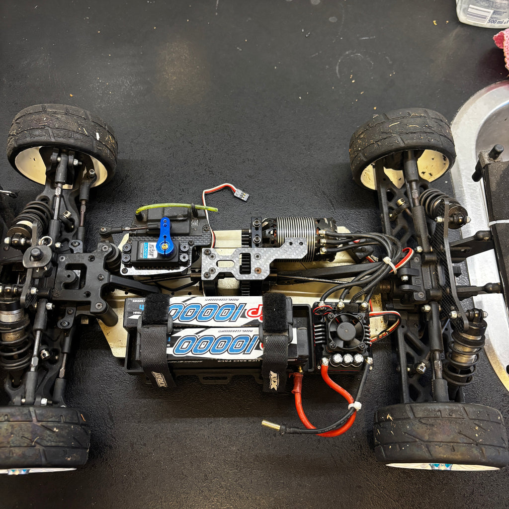 Brugt xray 1/8 GT