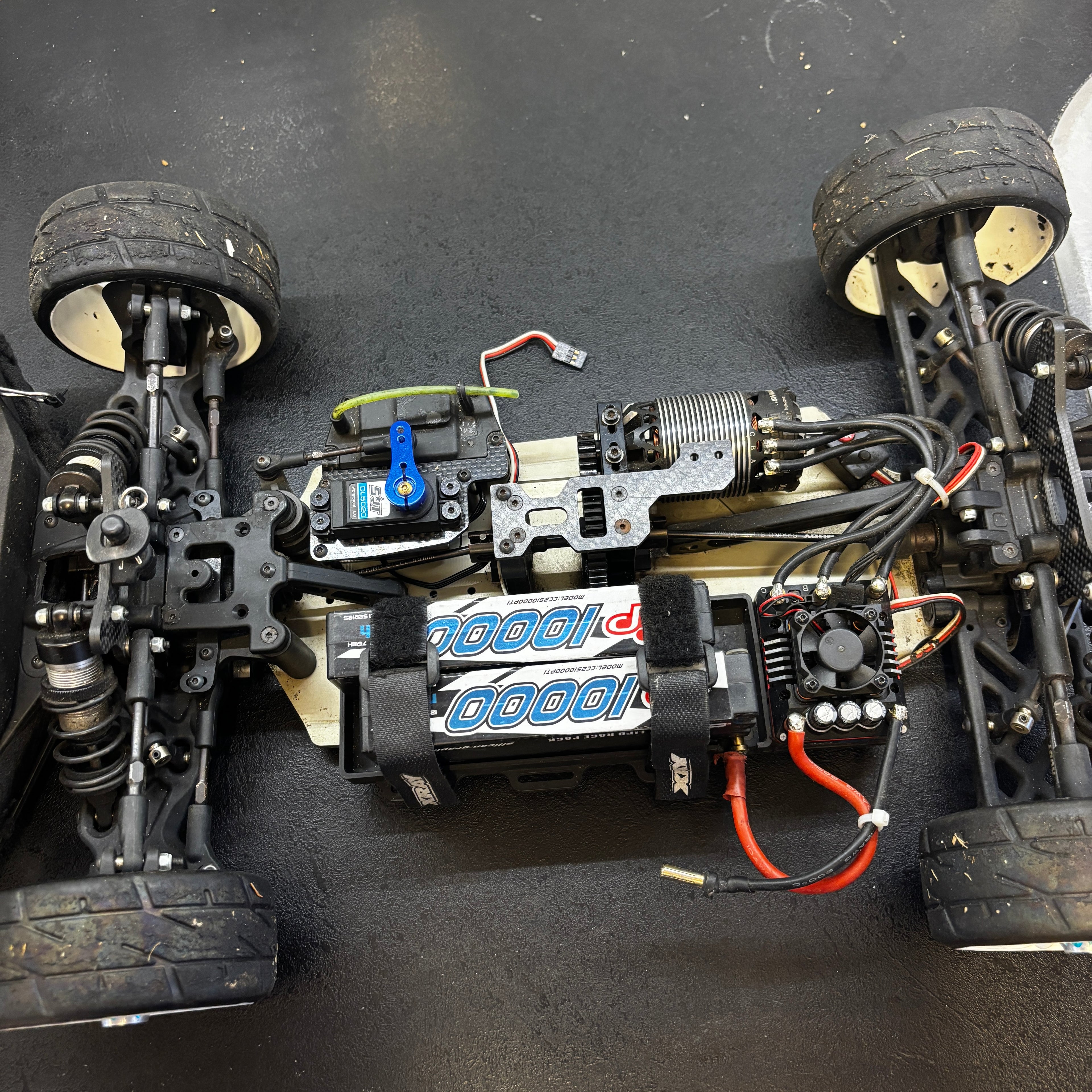Brugt xray 1/8 GT